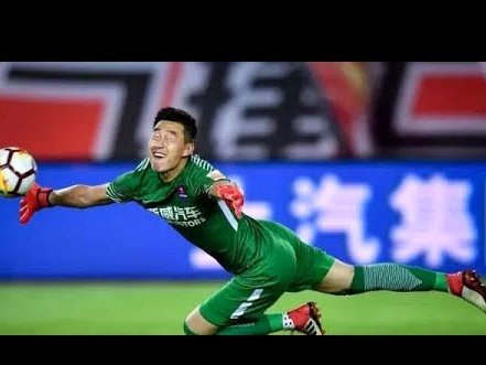 曼城前锋肖三夺金靴创历史纪录