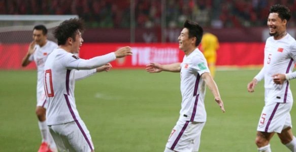 向余望：武磊是我的偶像，开心他达成国家队百场里程碑