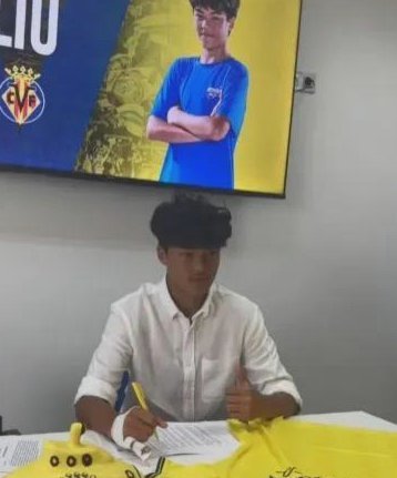 如果今年刘凯源踢了u19二级联赛，那么所谓的18岁之前无法踢西班牙一级二级联赛的消息就是假的咯